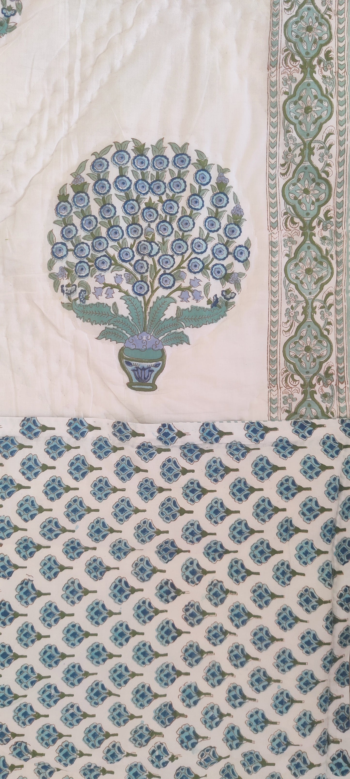 Handblockbedruckte Jaipuri Razai/ Steppdecke – Himmelblau