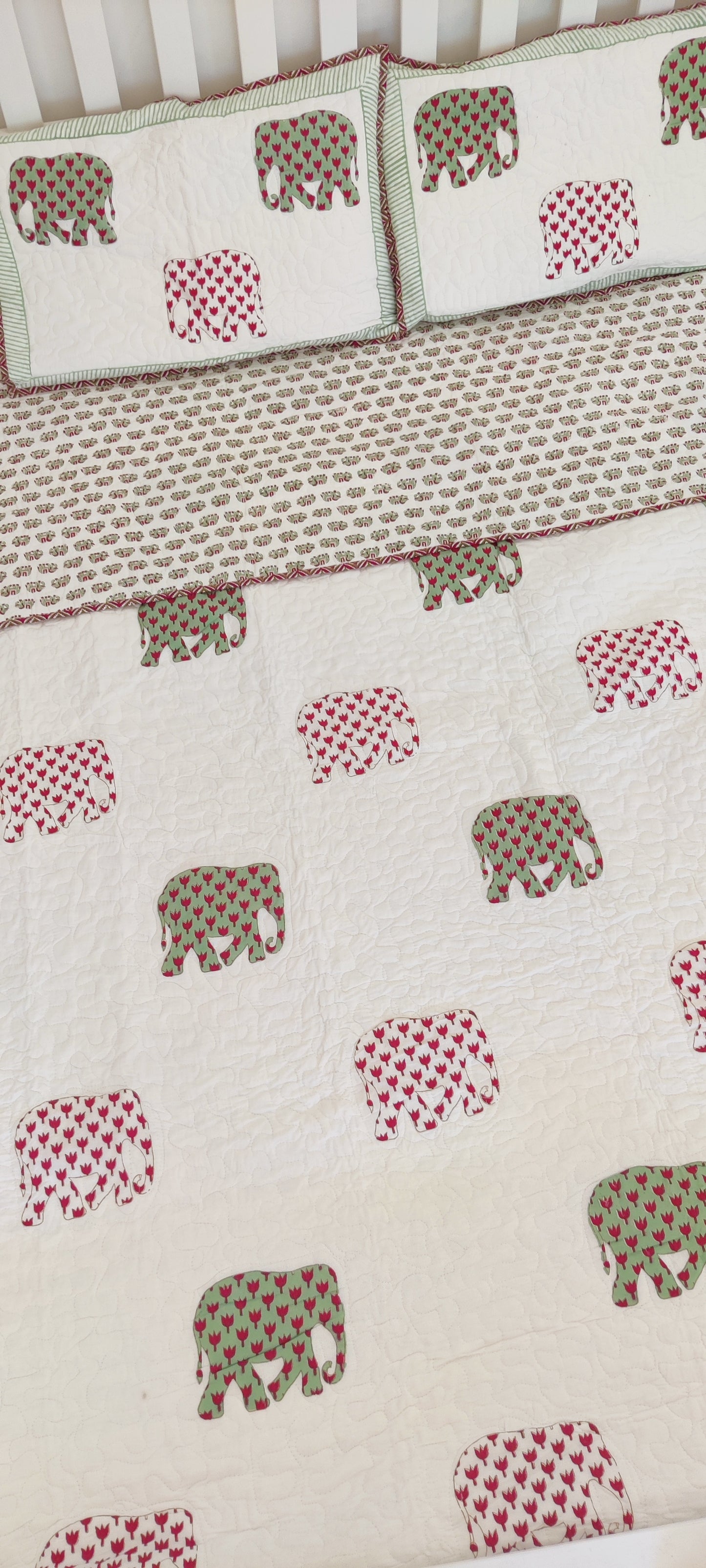 Gestepptes Bettbezug-Set aus Baumwolle mit Royal Elephant Handblockdruck