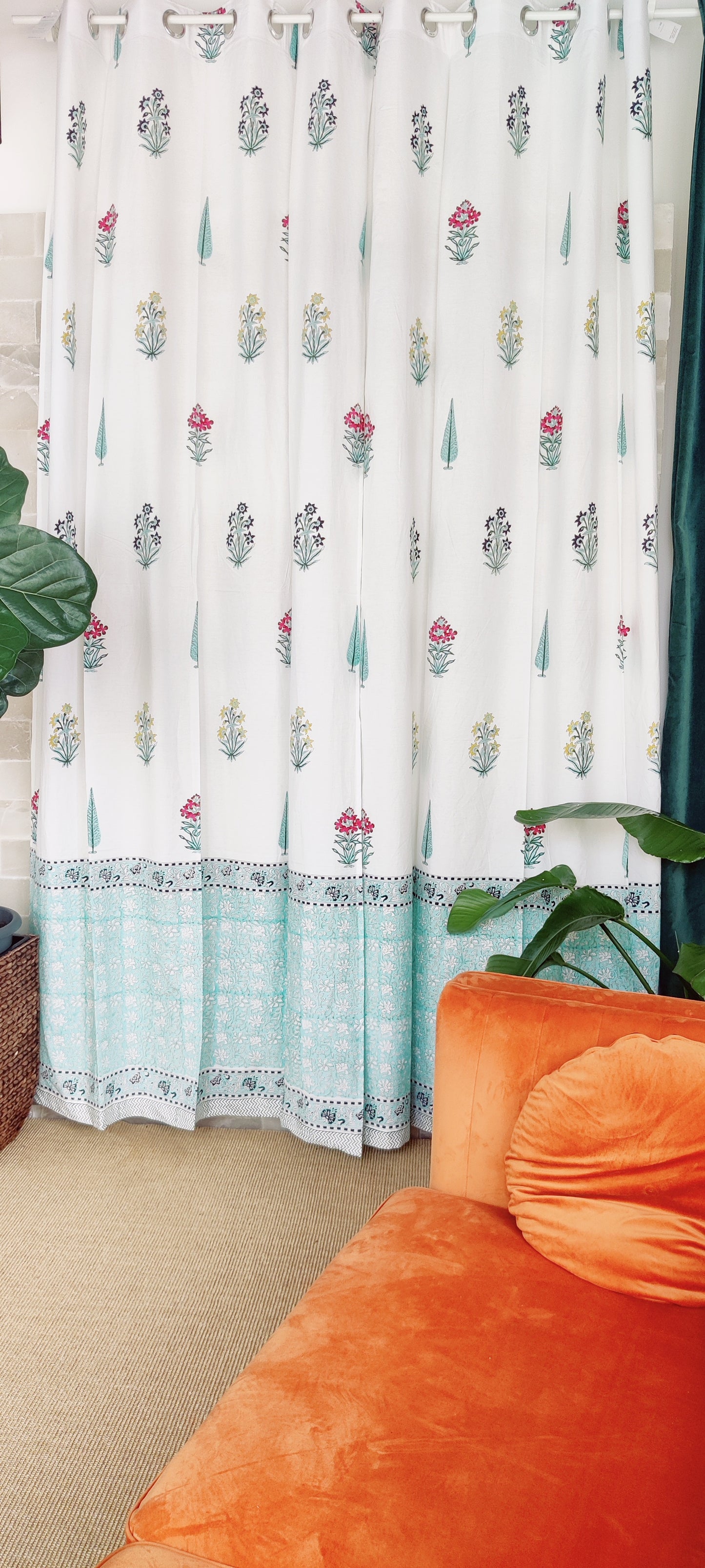 RIDEAUX EN COTON IMPRIMÉ À LA MAIN - BLANC ET VERT