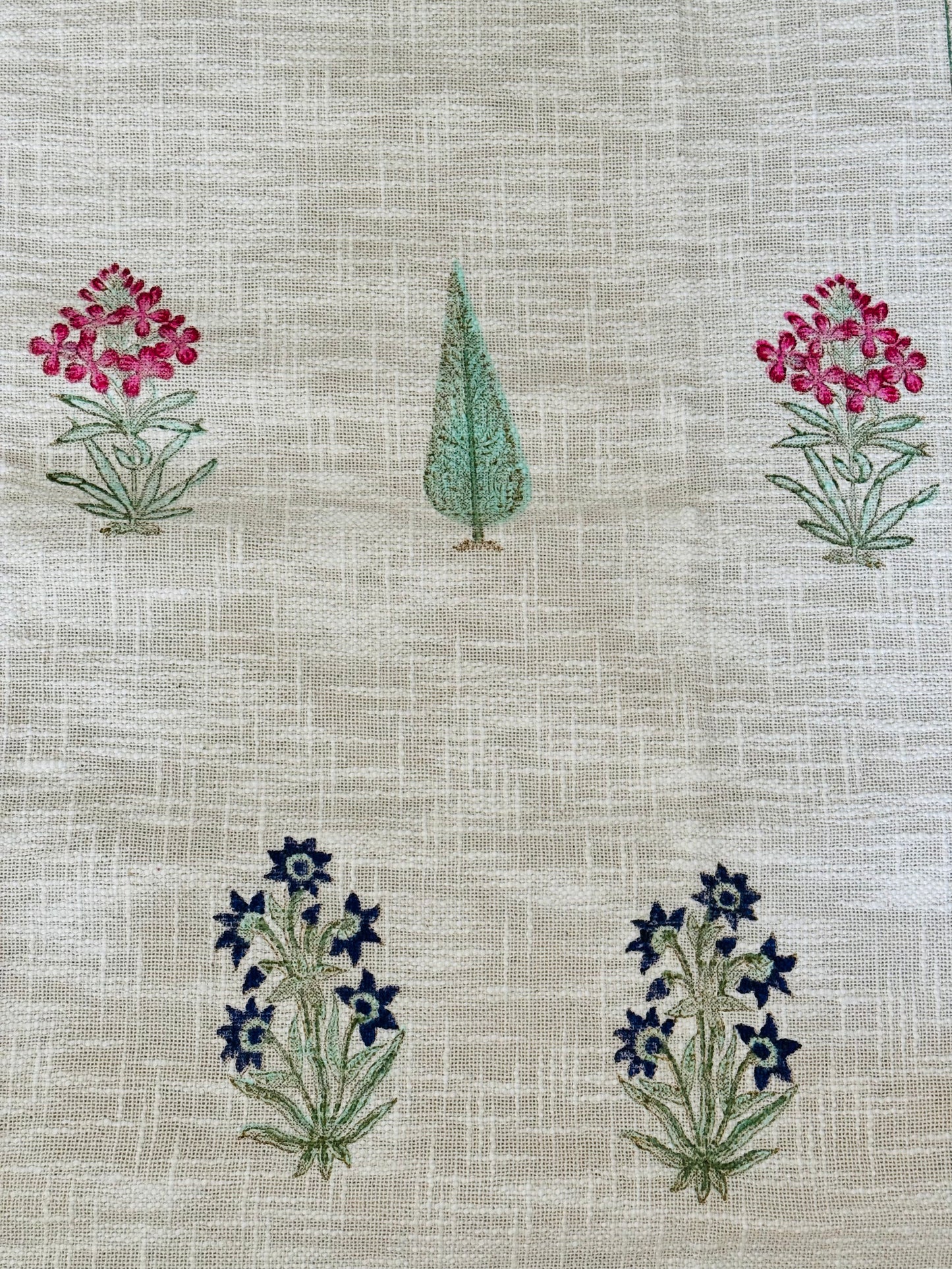 OFF WHITE BLOCK PRINTED WOVEN SLUB COTTON BEDCOVER