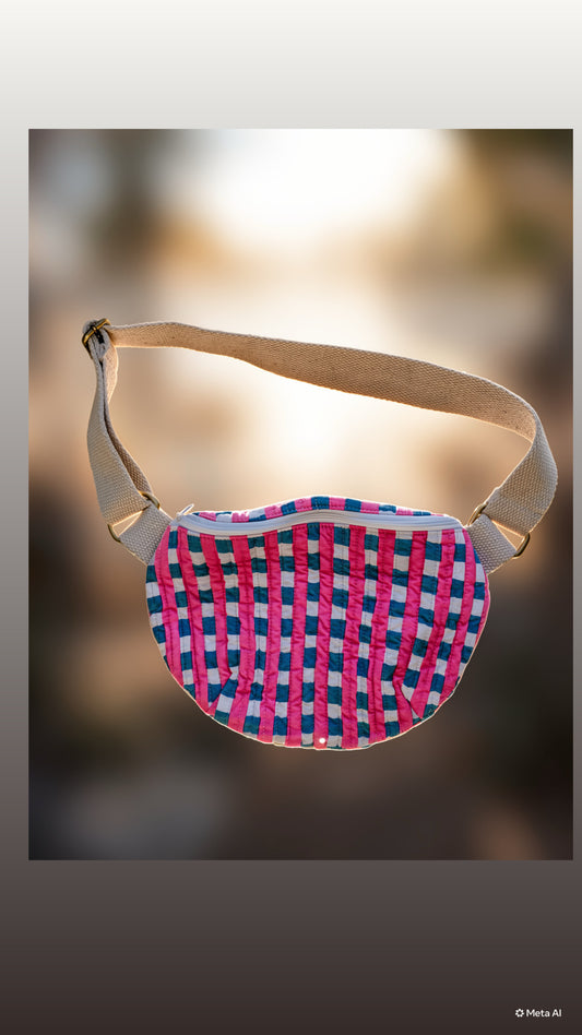 CROSSBAODY MOON BAG - CHECKS