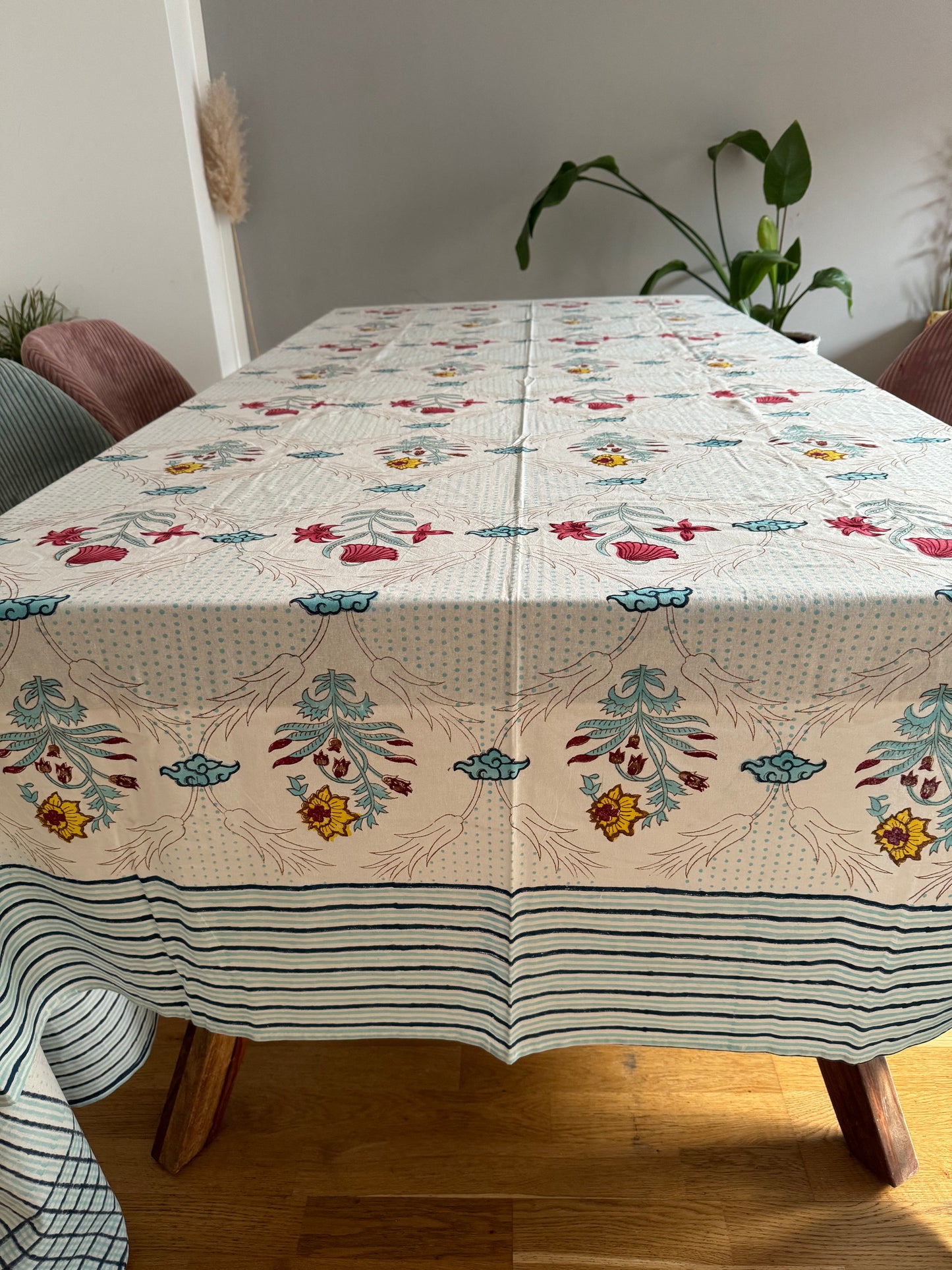 WHITE BLUE FLORAL HAND BLOCK PRINT TABLE COVER