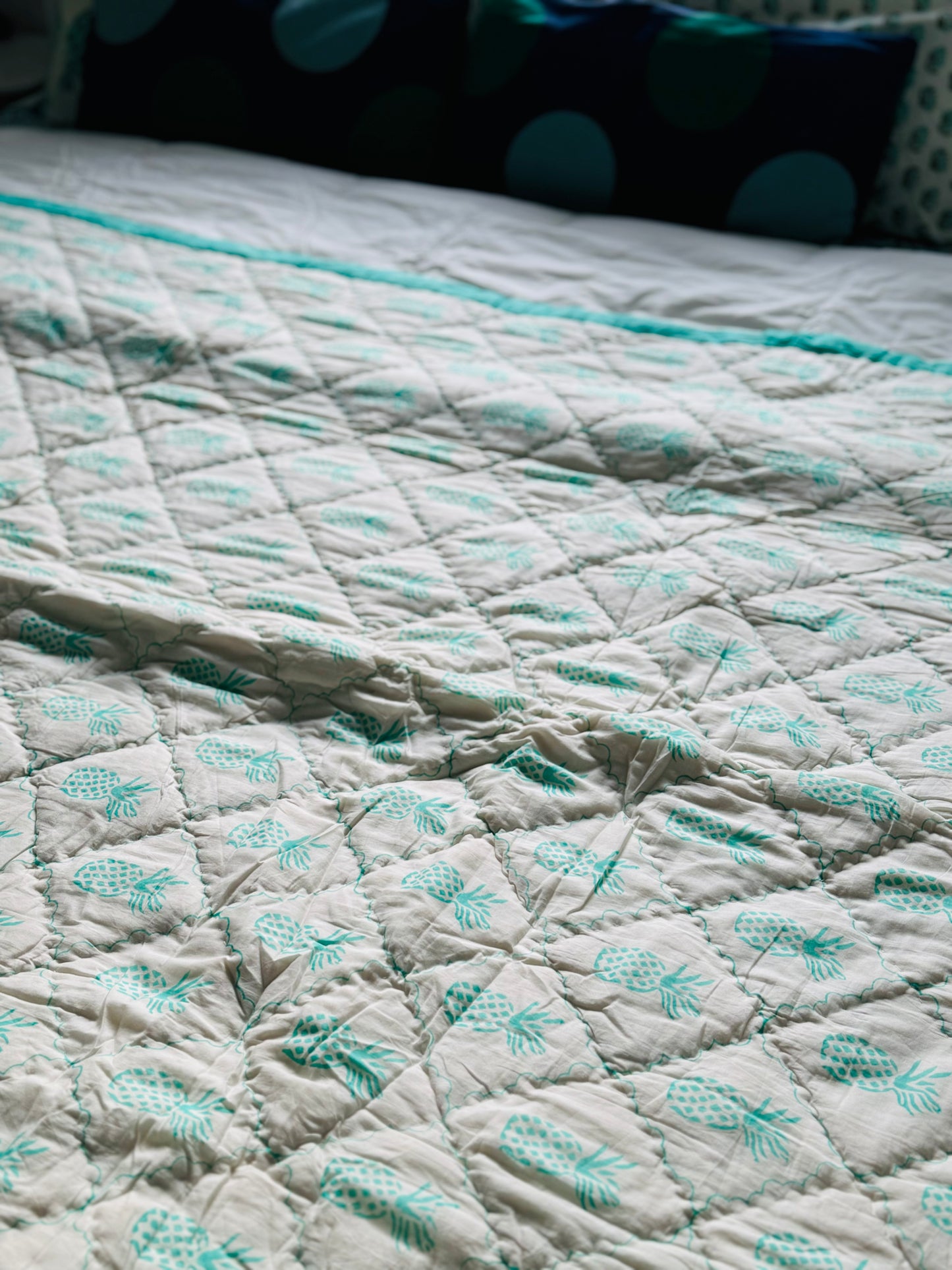 HAND BLOCK PRINTED JAIPURI RAZAI/QUILT- TURQUOISE PINEAPPLE