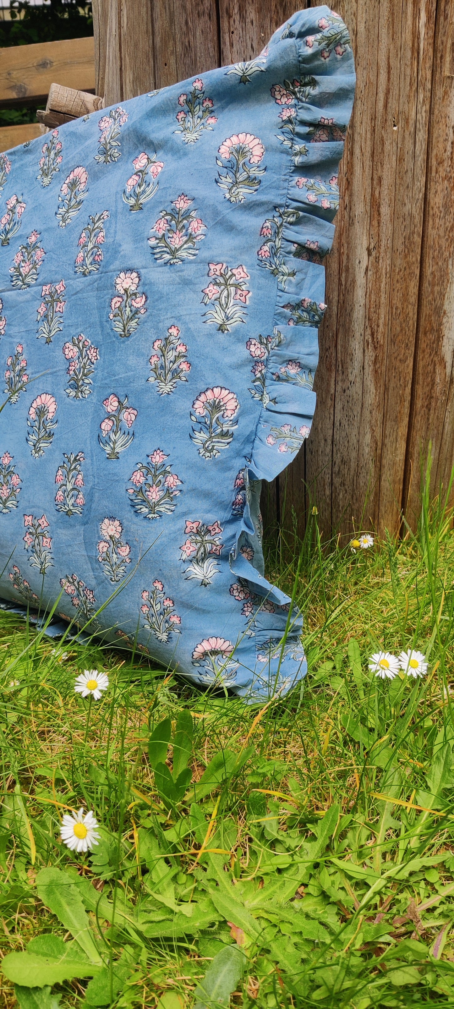 HAND BLOCK PRINTED FRILLED COTTON CUSHION COVER - FLORA PINK