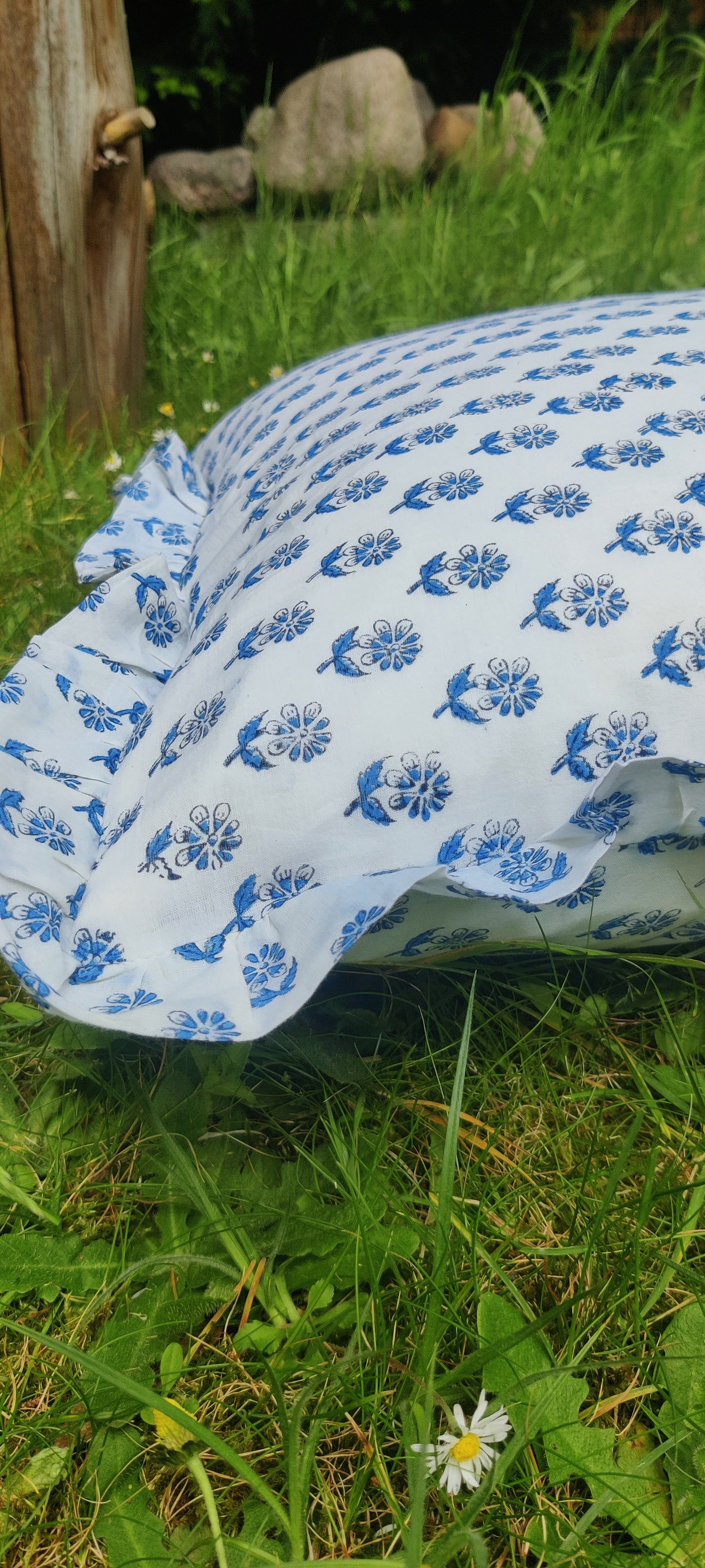 HAND BLOCK PRINTED FRILLED COTTON CUSHION COVER - FLORA BLUE