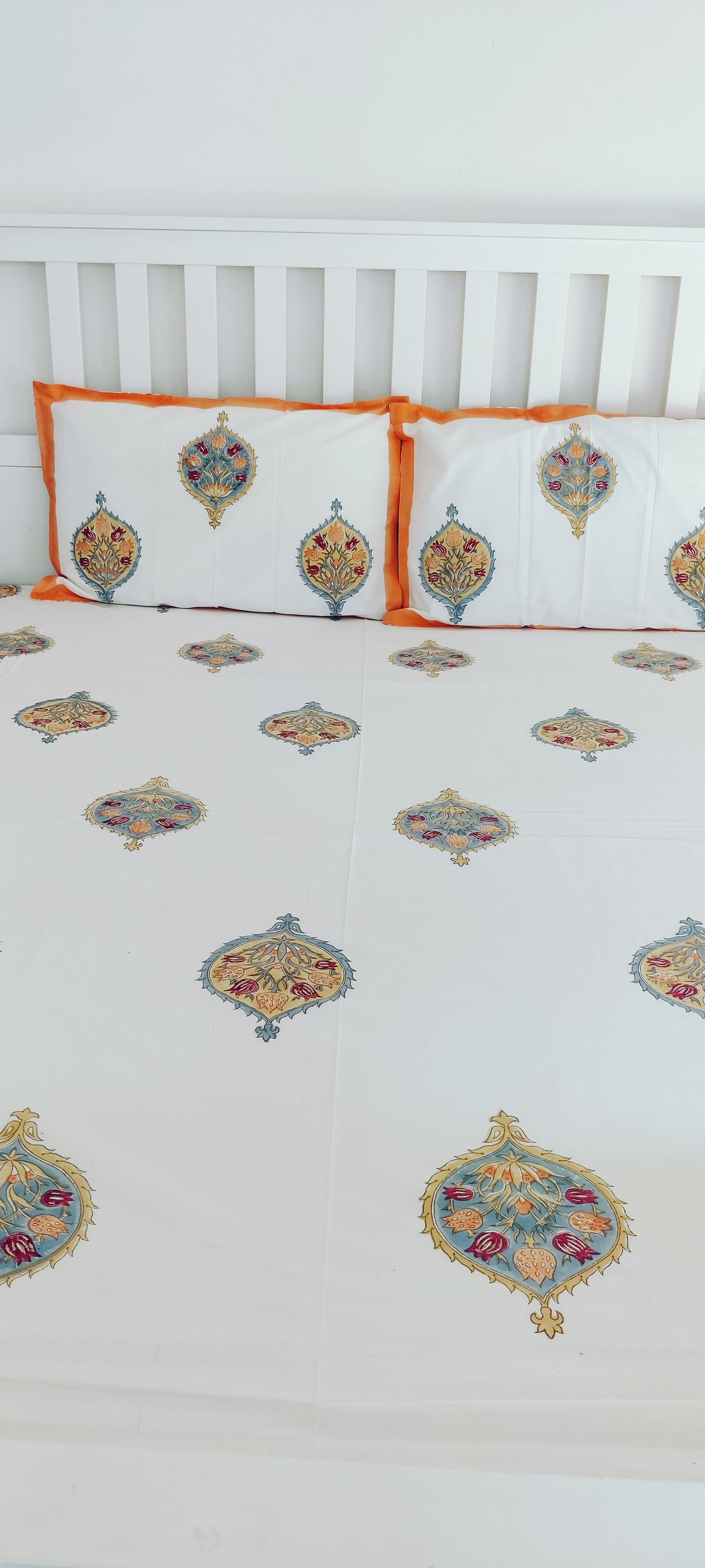 WHITE-ORANGE COTTON HAND BLOCK PRINT FLAT SHEET