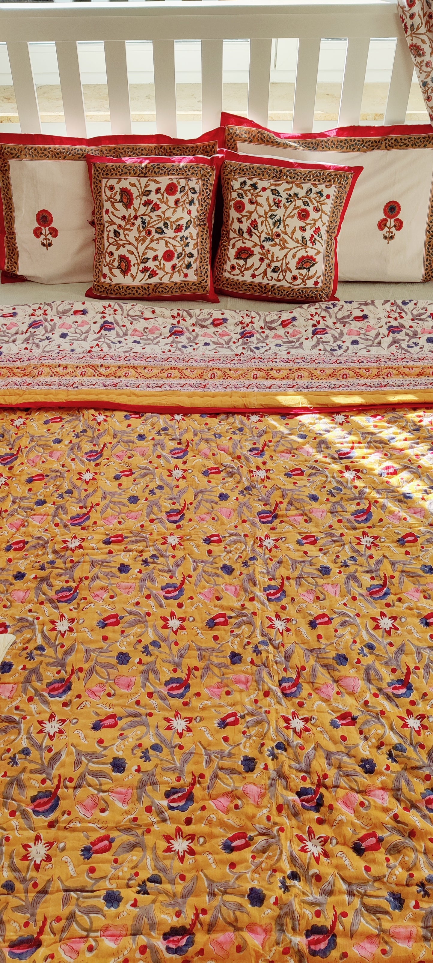 HAND BLOCK PRINT JAIPURI RAZAI/ QUILT - INDIAN YELLOW