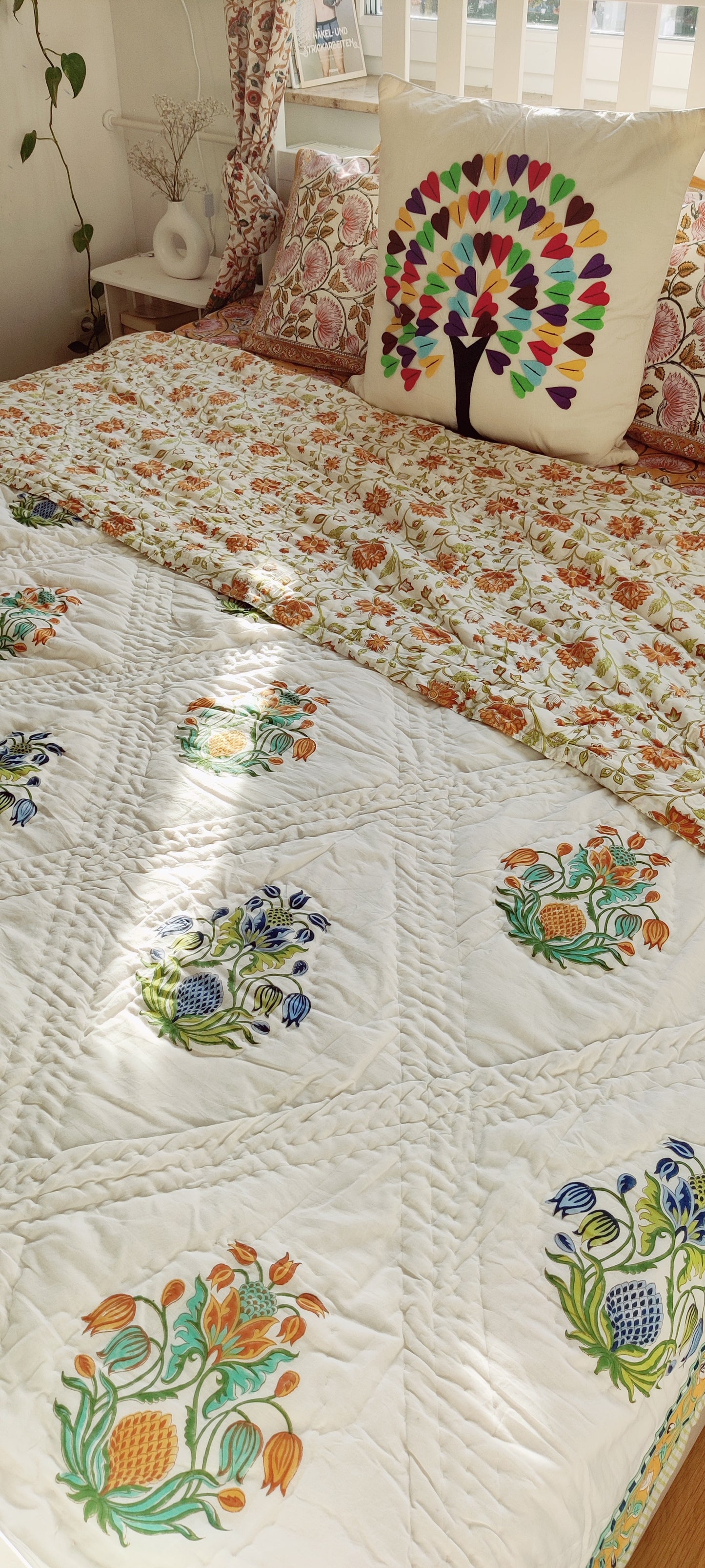 HAND BLOCK PRINTED JAIPURI RAZAI/ QUILT - FLORAL MEADOW