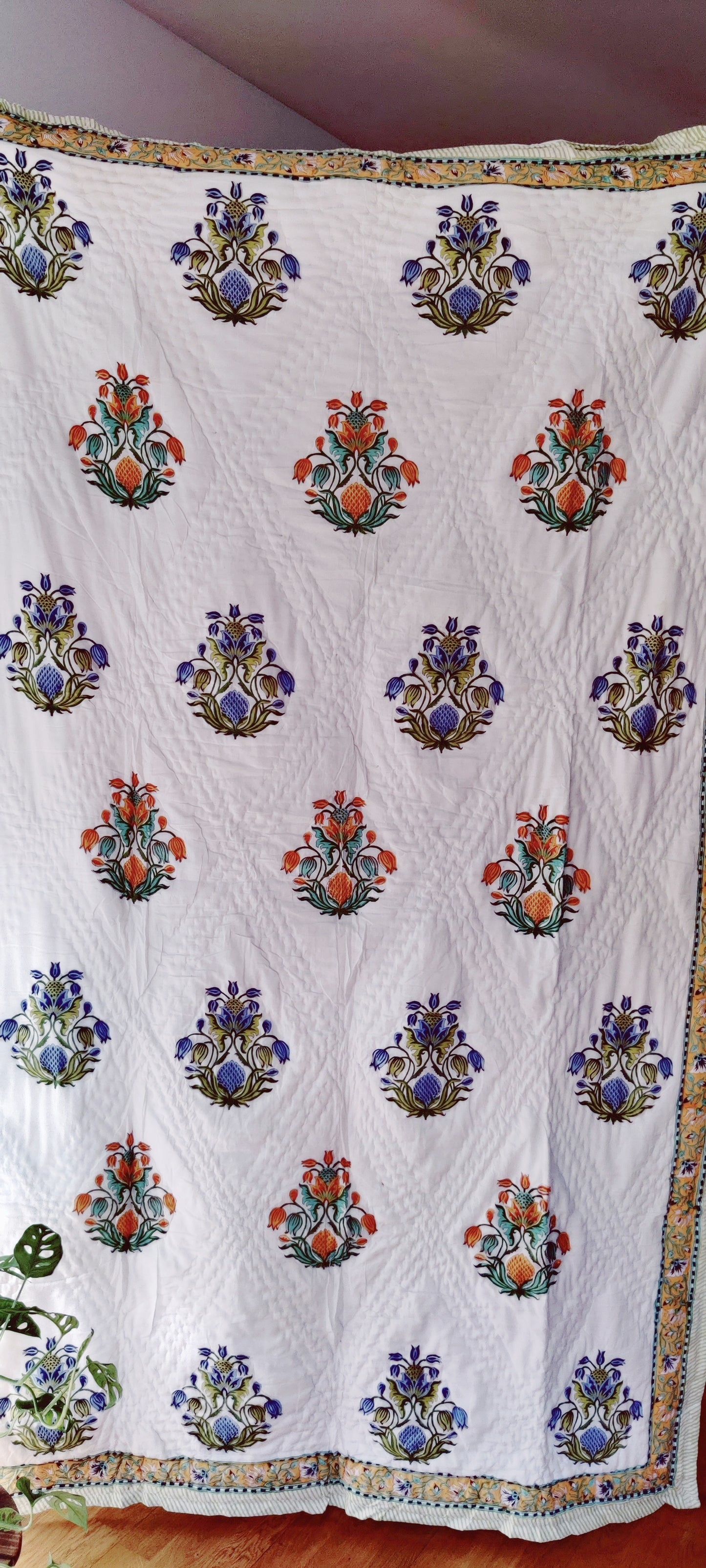 HAND BLOCK PRINTED JAIPURI RAZAI/ QUILT - FLORAL MEADOW