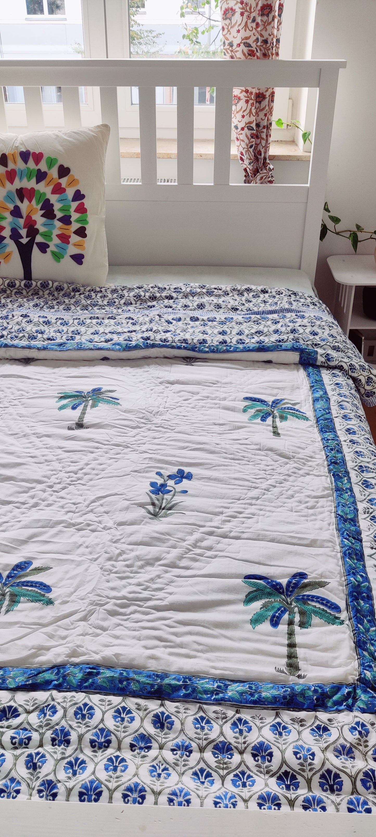 HANDBLOCKDRUCK JAIPURI RAZAI/QUILT – BLAUES PARADIES