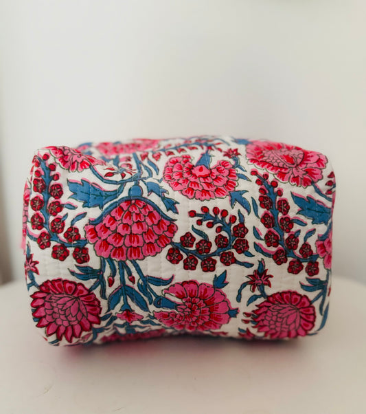 THE FLORAL PINK WASH BAG