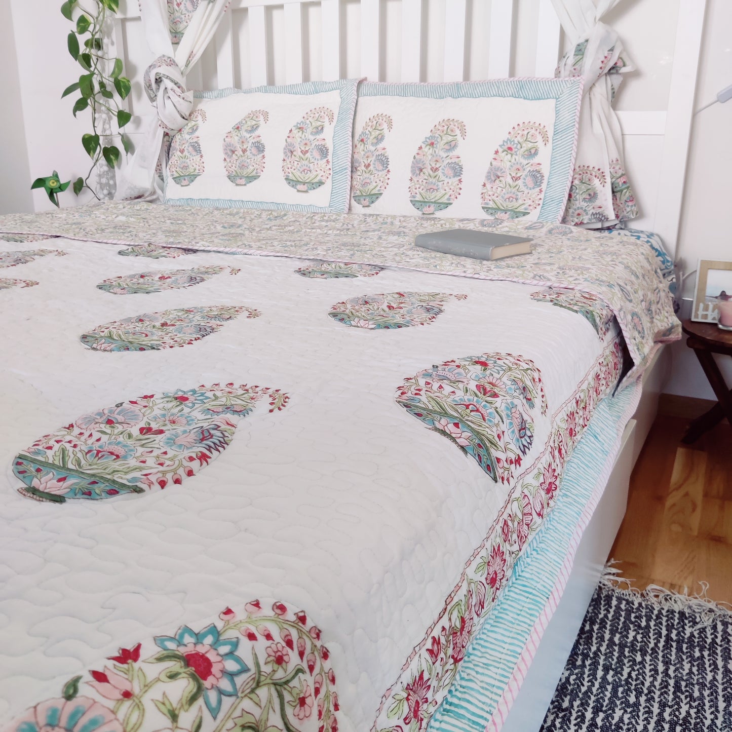 Paisley Love Bed cover